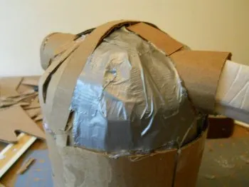 Cum de a face o casca de fier din carton (casca) Cum de a face o casca de fier din carton