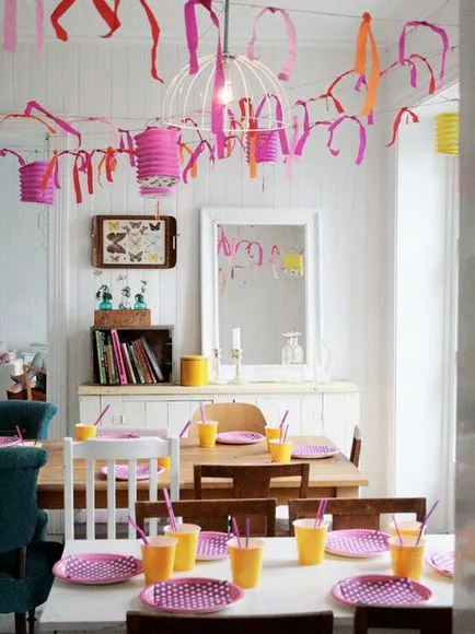Cum de a decora o masă pentru o zi de naștere - 30 de idei frumoase (pentru a decora) Cum de a decora o masă pentru o zi de naștere - 30 de idei frumoase