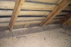 Cum de a izola plafonul într-o instrucțiune de lemn casa (video) (acasă) Cum de a izola plafonul într-o instrucțiune casa de lemn (video)