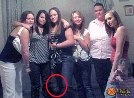 Se pare ca fotografie casa reală, dovada video a existenței - zeul Kutna
