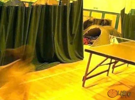 Se pare ca fotografie casa reală, dovada video a existenței - zeul Kutna