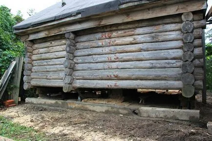 Cum să înlocuiască coroana de jos într-o casă de lemn