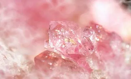 Piatra Rose Quartz - proprietati magice, valorile mascota pentru semnul zodiacal
