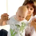 Când (ce timp) copiii încep să vadă modul în care el vede copilul