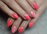 manichiură Coral