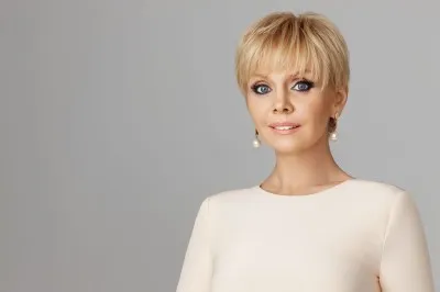 Tunsorile scurte, cum ar fi fotografiile cântăreață Valeria (scurt) Tunsorile scurte, cum ar fi cantareata Valeria fotografie