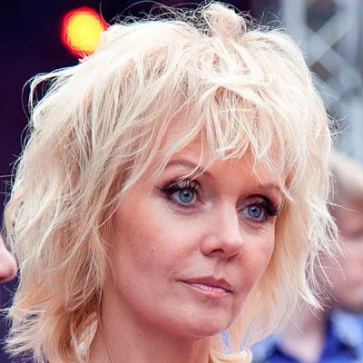 Tunsorile scurte, cum ar fi cantareata Valeria fotografie (Valery) Tunsorile scurte, cum ar fi cantareata Valeria fotografie