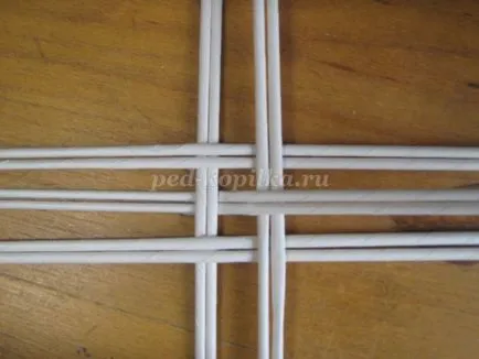 Basket de tuburi de ziar pentru începători pas cu pas