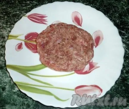 Chiftele de carne tocată și brânză - o rețetă cu fotografie (reteta) Chiftele de carne tocată și brânză - rețeta cu o fotografie