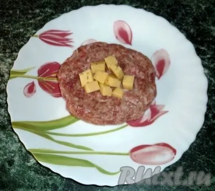Chiftele de carne tocată și brânză - o rețetă cu fotografie (chiftele) Chiftele de carne tocată și brânză - rețeta cu o fotografie