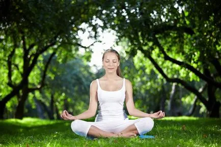 Kundalini yoga pentru începători la domiciliu