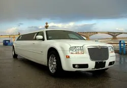 Limousine pentru o nunta, (8452) 915-715