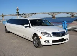 Limousine pentru o nunta, (8452) 915-715