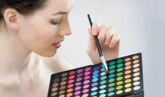 Multifuncțional paleta de machiaj care sunt avantajele și dezavantajele