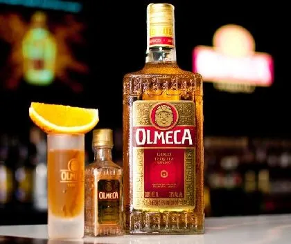 Bea dintr-un cactus numit ca un non-alcoolice, alcoolice în Mexic