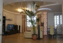 Tavane extensibile în camera de zi de imagine de design dormitor, split-nivel de 18 mp, în lucios