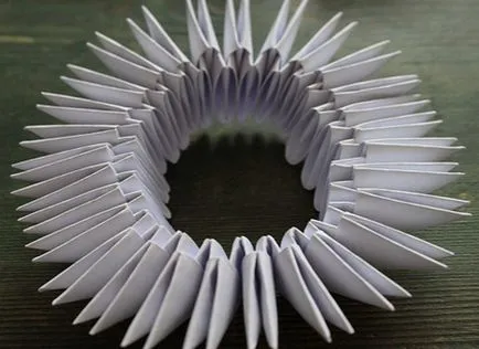 Origami scheme de module triunghiulare pentru începători cu fotografii și video