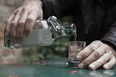 Otrăvesc cu semne de alcool metilic, simptome, prim ajutor