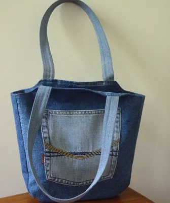 saci de plajă cu mâinile lor și un atelier de fotografie „coase un sac de plajă cu mâinile sale“ (pungi) saci de plajă cu mâinile lor și un atelier de fotografie „coase un sac de plajă cu mâinile“