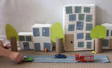 Articole din cutii de carton cu propriile lor mâini