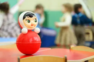 Vezi toate în grădiniță prin Internet pentru a verifica