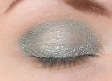 Mineral Loose umbre Lumiere, recenzii despre produse cosmetice (comentarii de produse cosmetice) Mineral Loose umbre Lumiere, recenzii despre produse cosmetice