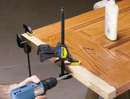 Reparație de uși din lemn tehnologie de restaurare usa de ghidare