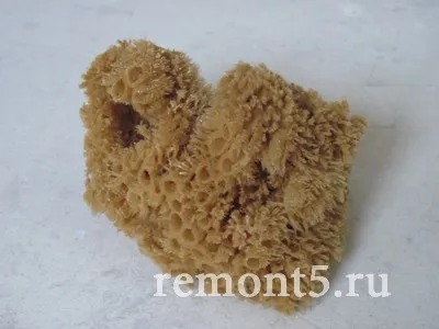 Desenați nori pe tavan
