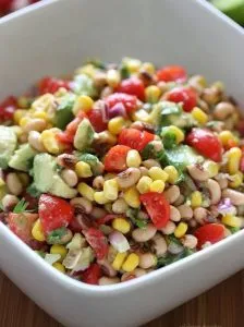 Salata cu avocado