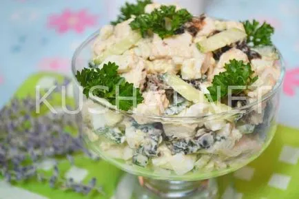 Salata de pui cu prune uscate și castravete (castravete) Salata de pui cu prune uscate si castraveti