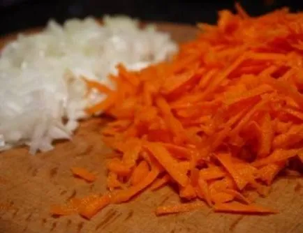 Salata cu carne de pui si prune uscate puf - un pas cu pas reteta cu fotografii de pe (gătit) Salata cu carne de pui si prune uscate puf - un pas cu pas reteta cu fotografii de pe