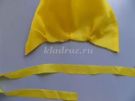 pălărie de pui de pânză cu mâinile