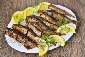 Sprot de capelin în rețeta acasă cu o fotografie