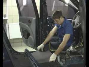 Izolat fonic masina cu gluga mâini - Bloc mitsubishi
