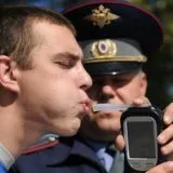 Cât de mult alcool ține de masă și de ieșire caracteristicile de ieșire de alcool din sânge ale organismului