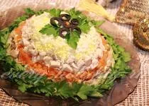Salata Layered cu reteta de pui si prune fierte cu fotografie (salata) Salata Layered cu reteta de pui si prune fierte cu o fotografie