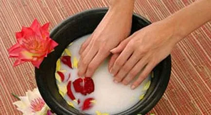 manichiură Spa că este pentru procedura așa cum se face într-un salon de înfrumusețare, foto și video (așa cum se face în saloane de frumusete) manichiură Spa că este pentru procedura așa cum se face într-un salon de înfrumusețare, foto și video