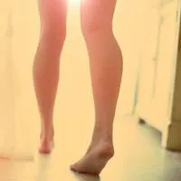 Poezii despre picioare picioare de sex feminin