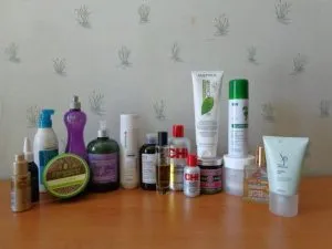 Preparate pentru îngrijirea părului - profesionale și populară