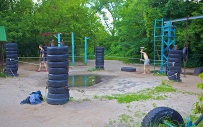 Echipamente sportive cu mâinile lor ușor, amatorii de fitness comunitate portal de fitness, wellness,