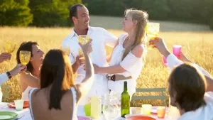 Nunta în luna august data prietenos, semne, tradiție
