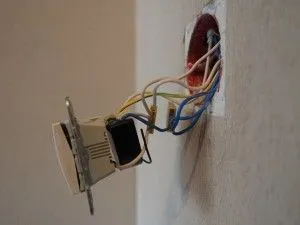 Cablarea comutator dublu pe lampa 2