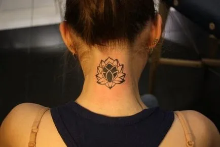 Tatuaje pentru fete pe gat 100 dintre cele mai bune idei din fotografie