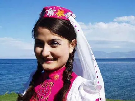 costum popular Tatar (foto)