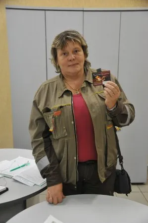 Nu știi cum să citească telefonul oamenilor