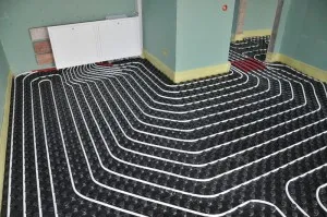 Tehnologia de stabilire a costurilor calde de podea de apă și de instalare