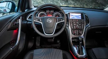 Test drive sedan 2012 astra opel (noul sedan Opel Astra 2013)