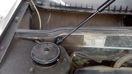 Tuning și vaze de gaz se oprește pe capota VAZ 2108 cu propriile sale mâini, vase de reparații (stații de gaz) Tuning vaze capota de gaz se oprește la WHA în 2108 cu propriile sale mâini, vase de reparații