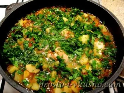 Cartofi copti cu carne de pui