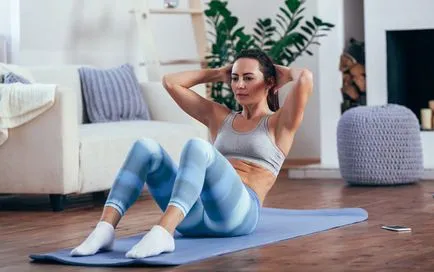 Exercițiile, care vor ajuta pentru a atinge cuburi pe burta ei